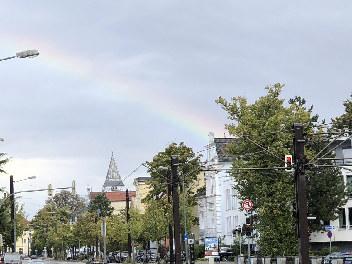 DerRostocker's tweet photo. Das Wetter provoziert die Nazis: ein Regenbogen 🌈 So bunt wie wir. #hro2209 #hinhocken https://t.co/ZQ8uYPjHyC