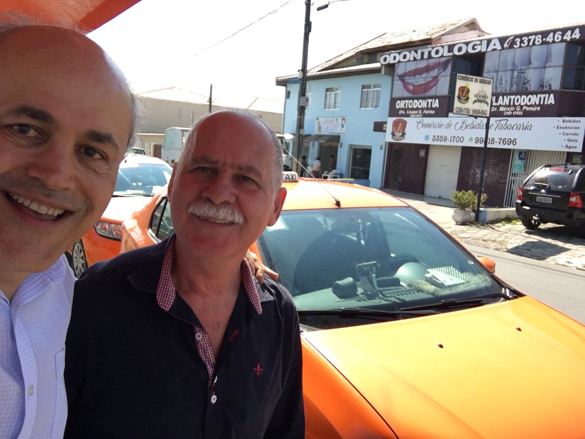 gustavofruet's tweet photo. No Alto Boqueirão, encontramos o MC Gordão e o MC Menor 🎼🎧🎤🤘🤘 youtuber e dupla funk com @RequiaoFilho e na esquina do ovo! rss Agradeço o Sergio, taxista, pela lembranca do pai e a regularização de autorizações! #altoboqueirao #mcgordão #mcmenor #seguiremfrente https://t.co/GHRo5dBYfT