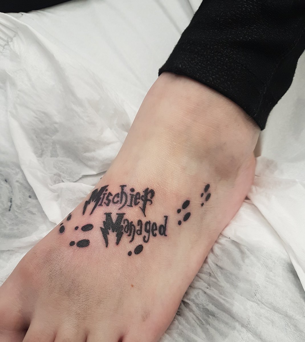 amyblair_x's tweet photo. 👣 #harrypotter #mauradersmap #foottattoo https://t.co/RANHXglZD0