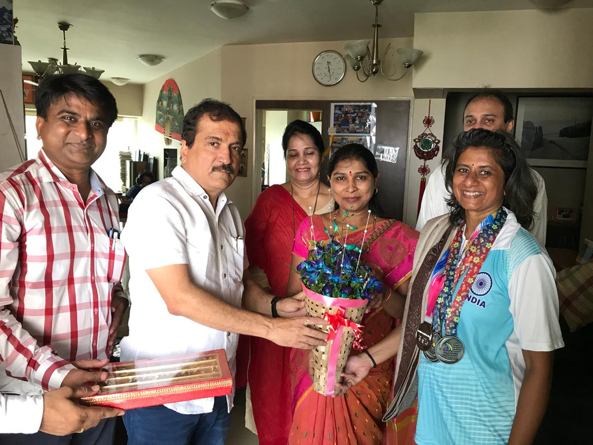 BhatkhalkarA's tweet photo. Kandivali Lokhandwala rejoices in the astounding achievement at Asia Pacific Masters Game 2018. I feel proud on the great achievers of my constituency &amp; once again congratulates Mahadev Samjiskar &amp; Arathi Manay for their glorious. #MakingNationProud https://t.co/x2vHny9Ck8