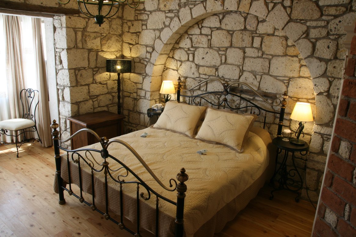 imrenHanOtel's tweet photo. Sonbaharla Birlikte Alaçatı Daha Bir Güzelleşti, Şimdi Sokaklar Biraz Daha Huzurlu, Biraz Daha Tenha. Alaçatı'nın Bu En Güzel Dönemini Kaçırmayın 

#sonbahar #alacatisonbahar #alacatiimrenhanotel #imrenhanotel #alacatiimren #imrenhan #alacatiotelleri https://t.co/1QAQxck5DW
