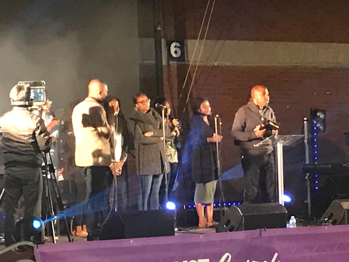 LGF_2018's tweet photo. Last night was awesome. We thank God for His presence and power. Join us today from 12 noon at the Mountbatten Leisure Centre Sports Hall, Alex Way, Portsmouth PO2 9QA.
#LGF18 https://t.co/5XttgquQSX