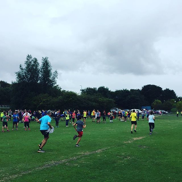 DavidHodgkinson's tweet photo. It may be grey, but really enjoyed #Reading @parkrunuk as I ran with @nikerunning &amp; @headspace in my headphones this morning. 🌳🏃🏽‍♂️🧠🎧 😅

#readingparkrun #parkrunuk #parkrun #rdguk #thamesvalleypark #tvp #nike #nikeuk #nikerunning #nikerunclub #n… https://t.co/dRFaZQy98T https://t.co/9PXcT1Eqr6