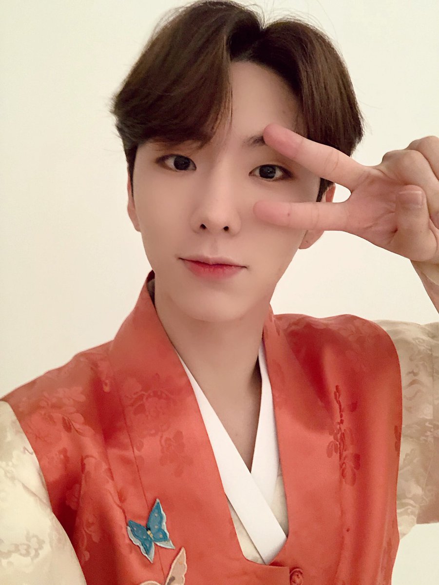 [#기현] 몬베베들 좋은 시간 보내길 바라면서 추천곡은 러브바이러스 ㅋㅋㅋㅋㅋㅋ