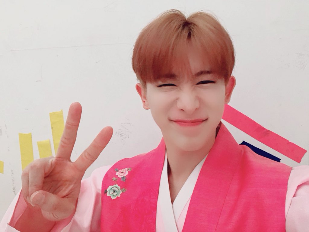 OfficialMONSTAX's tweet photo. [#원호] 즐거운 시간 해피해피 바이뤄스 뿜뿜 https://t.co/TQC01X9u4S