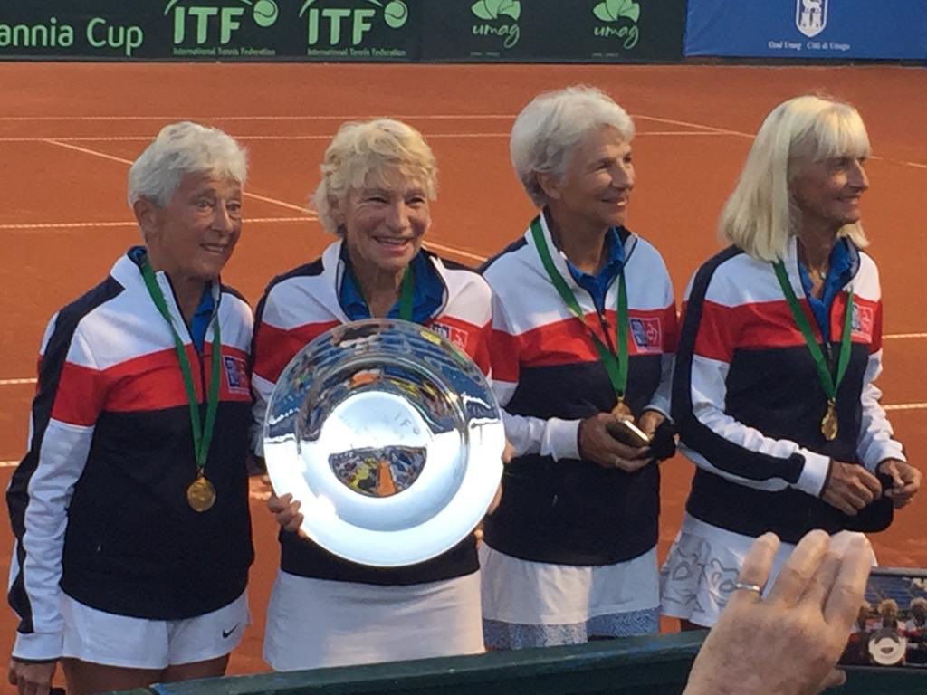 FFTennis's tweet photo. Bravo aux joueuses de l’équipe de France féminine des plus de 70 ans, championnes du monde après leur victoire 2-1 contre les USA en finale de la coupe Althea Gibson à Umag en Croatie. https://t.co/imx0ETUuLP