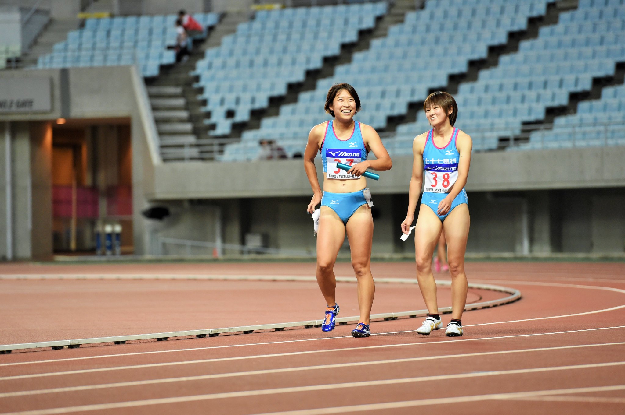 7】日体大陸上競技部ジャージ上下セット ムリ