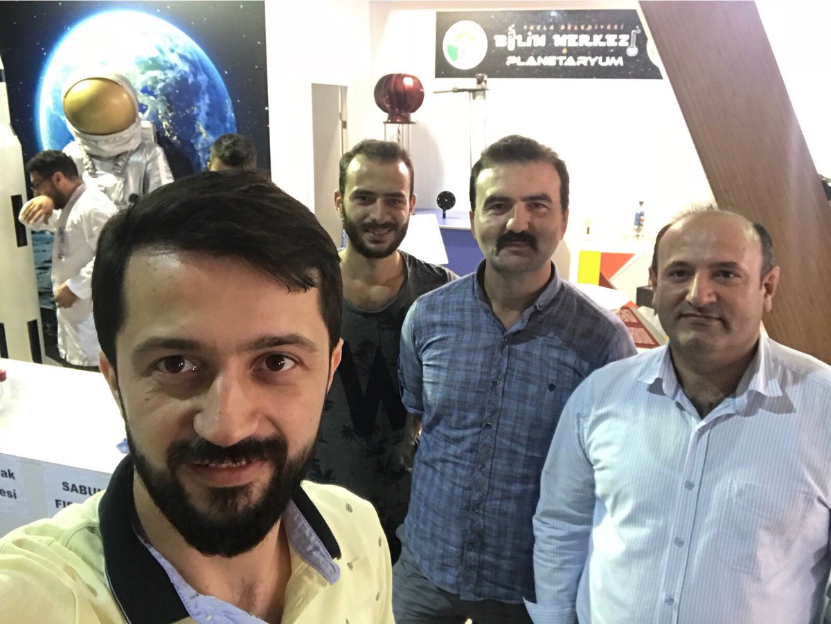 TuzlaBilgiTekno's tweet photo. Ve @teknofestist ‘de @Tuzlabelediyesi ve @turkiyetbav tanıtım standlarında #laserplate #bilimmüzesi #3DVideo #Hologram #TEKNOFEST @drsadiyazici https://t.co/m25iu6NMU2