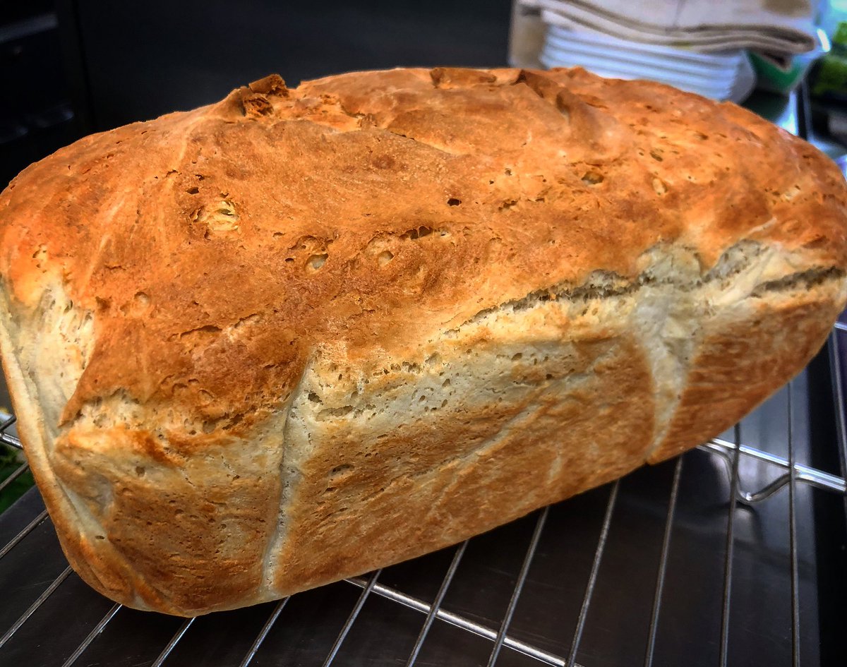 Today’s experiment crusty white loaf with a bit of sour cream through the mix #sjf #homemade #baking