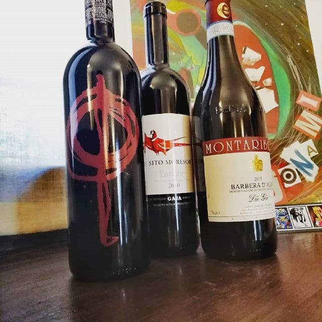 HCapelrosso's tweet photo. Mai mettersi in cammino, se la bocca non sà di vino....
#hosteriacapelrosso #vercelli #redwine #passum #sitomoresco #montaribaldi #ilovewine #hosteria https://t.co/ssLxT5qNAf https://t.co/SbF1yLlq0Q