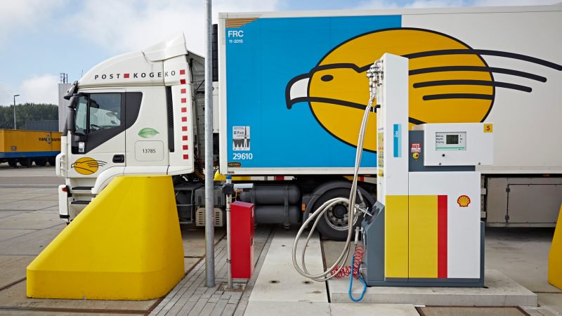 gaz_mobilite's tweet photo. #Shell inaugure sa première station #GNL en Allemagne 
https://t.co/m128EWca43 https://t.co/7HWiirMC23
