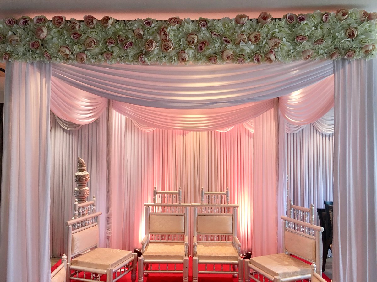 MidlandMandaps's tweet photo. Indian weddings at Hogarths Solihull
Many congratulations to the happy couple, thank you for choosing Midland Mandaps Ltd
https://t.co/O2sM55tJUS
#Drapedmandap #Floraldrapedmandap #mandap #hinduweddings #Autumnweddings @HogarthsHotel https://t.co/DGraNhKoLb
