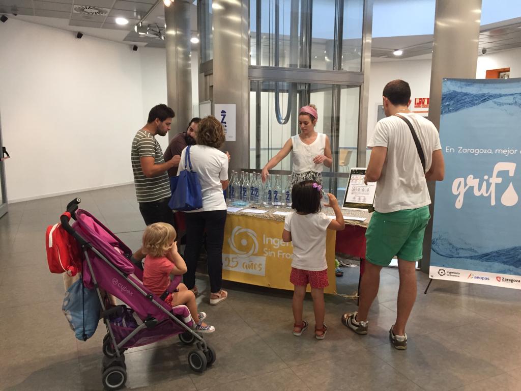 isfAragon's tweet photo. Hoy estamos presentes con la campaña "Mejor del grifo" en el encuentro #CuencaAzul con una cata de aguas, y en el #MercadoSocial con la venta de botellas y cantimploras. https://t.co/GqiOZotWKX