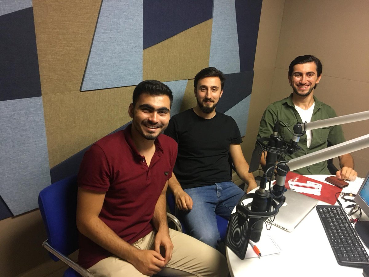 "4×4"te bu hafta Muharrem Mavi'yi ve Uğur Tutkun'u konuk ediyoruz. 

Sudan'da bir okulun tadilatı için giriştikleri yardım seferberliğini ve 18 gün boyunca Sudan'da yaşadıklarını konuşacağız. 

Saat 19.00'da Erkam Radyo'dayız. 
<a href="/ErkamRadyo/">Erkam Radyo</a>