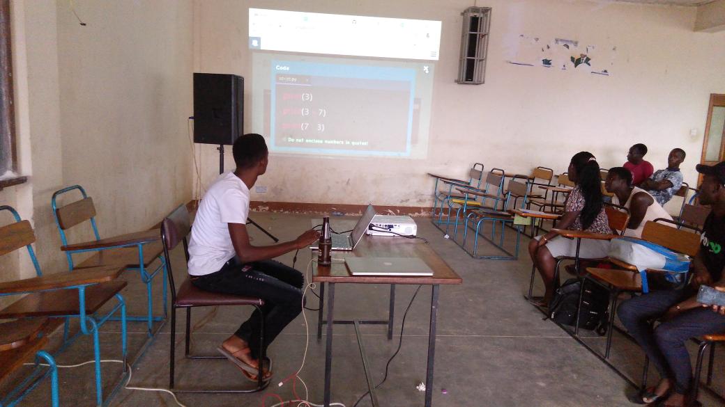 solomonalvink's tweet image. Student hands on @progate_en