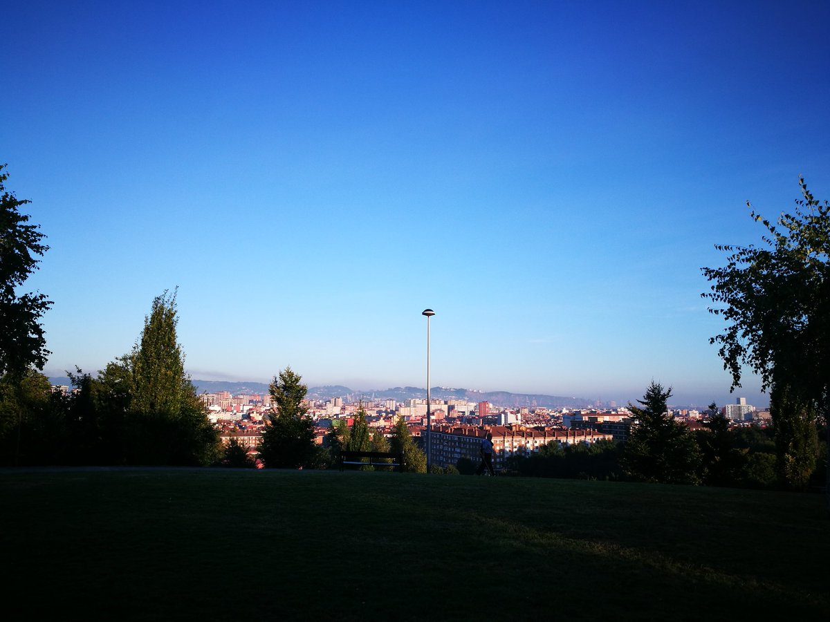 Leslyfotografa's tweet photo. Así vivo mi Sábado y tu?
#amazing_pictures #deporte #energiafemenina #energia #bienestar #gijón #paisajes #langscape #vida @aMaRu75 @noederecetas @javioru @eltiempotpa https://t.co/QfzIYhuUBu