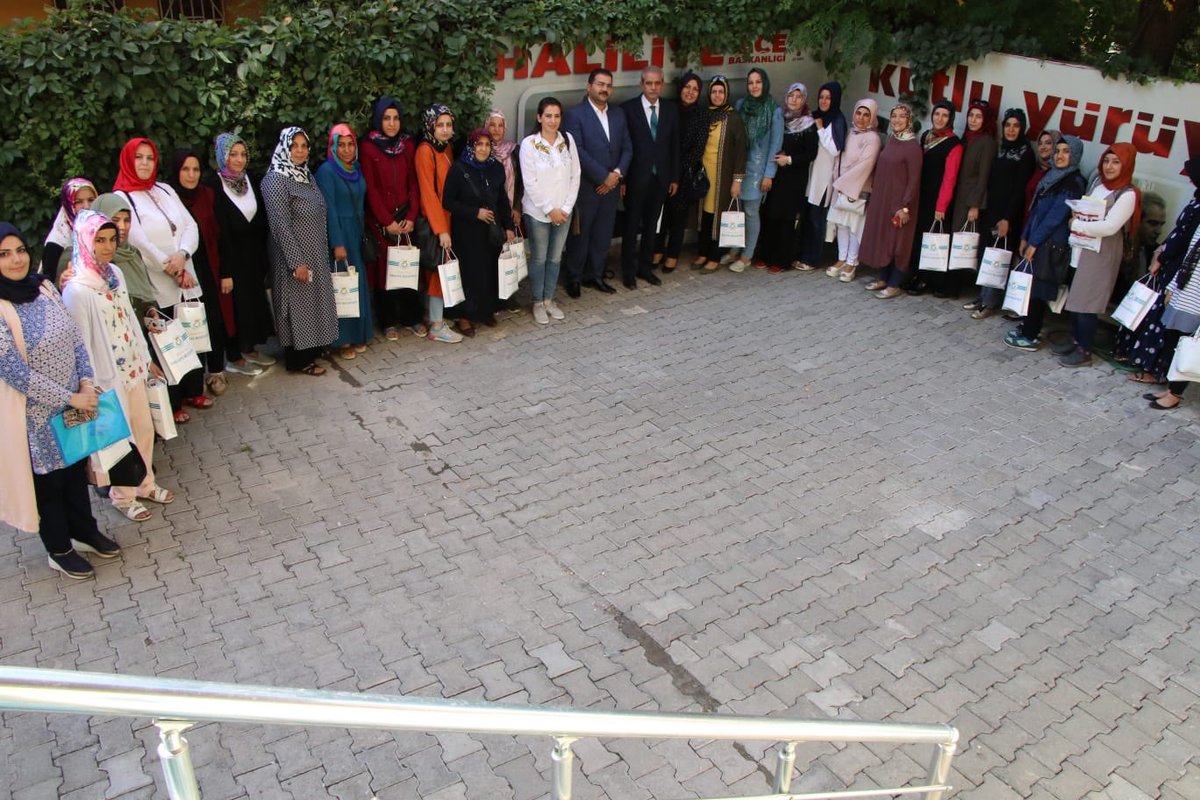 İlçe Başkanımız @CanpolatMhmt Belediye Başkanımız <a href="/FevziDemirkol/">Fevzi Demirkol</a>  İle Birlikte Haliliye Kadın Kollarımızın Toplantısına İcra Ettik 
<a href="/AkHaliliyeKadin/">AK Kadın Haliliye 🇹🇷</a> <a href="/gulistansatis/">Gülistan SATIŞ</a>