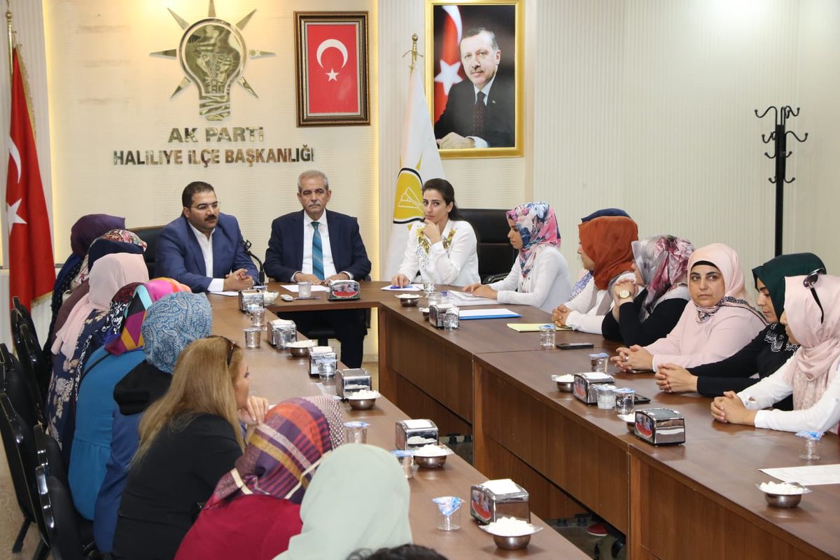 AK Parti Haliliye İlçe Başkanımız Mehmet Canpolat ve Kadın Kolları Başkanımız Gülistan Satış ile birlikte kadın kollarımızın yönetim kurulu toplantısına katıldık. 
@CanpolatMhmt <a href="/gulistansatis/">Gülistan SATIŞ</a>