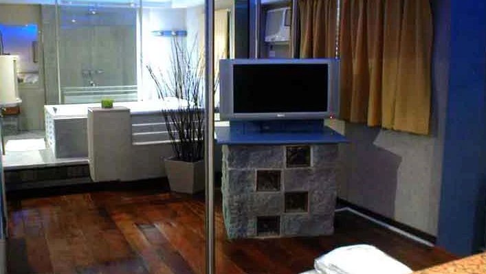 OkeyHotel's tweet photo. Vení a disfrutar de la primavera, tiempo de amor y pasión. Te esperamos en nuestras terracitas con solarium y... DOBLE JACUZZI para que pases una tarde inolvidable y vengas a ver el #SuperClásico en el #HotelOkey. https://t.co/9B1j1PxYrz #BuenSabado #Heredia #Colón #Talleres https://t.co/tMTFn9Ec0g