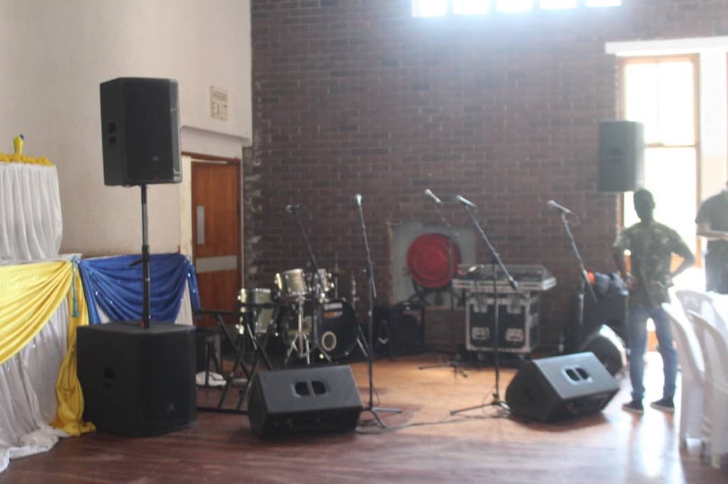 Stage is set at a wedding in Harare. this is how I will spend my birthday. The couple don’t know we will be perfoming and neither do the guests, we met the father of the bride yesterday and he allowed us to give his daughter this perfomance for free.A simple way to say thank you