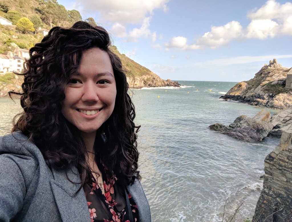 Four different strangers complimented me on my curls yesterday and I just have to document that. Shoutout to <a href="/wedocurls/">Unrulycurls</a> for the best haircut of my life.

(Also, Cornwall has excellent selfie backdrops)