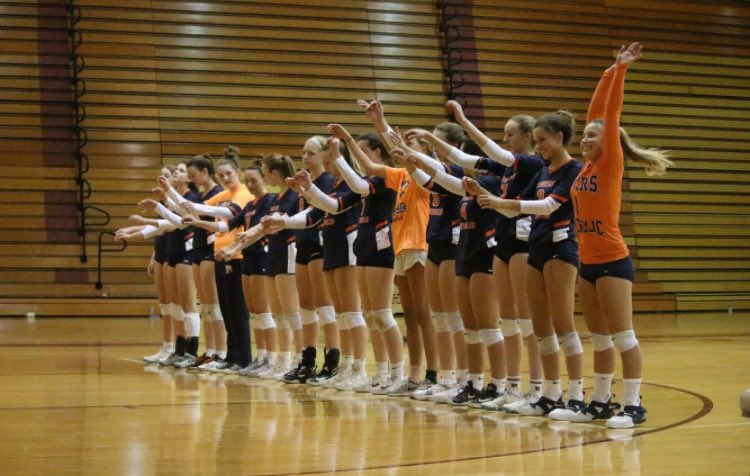 PCATVBALL's tweet image. Varisty takes on a tournament in Frankenmuth today!! They will be playing all day, come support!