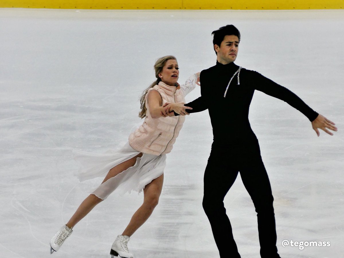 Кейтлин Уивер - Эндрю Поже / Kaitlyn WEAVER - Andrew POJE CAN - Страница 16 Dnsh54sU8AEm4B6