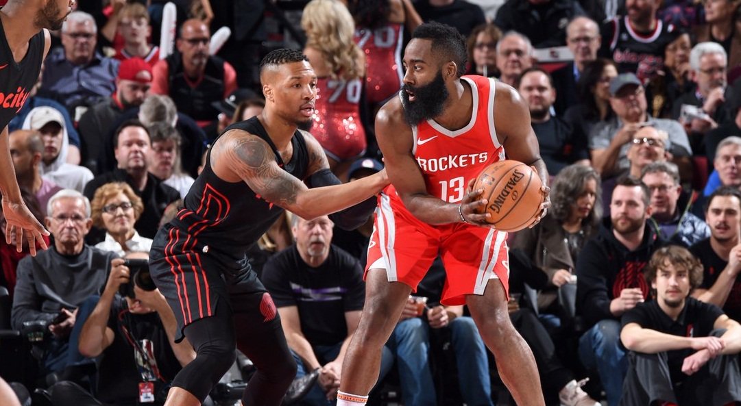 cryptozl's tweet image. 🌐Крупный майнинговый пул станет спонсором команды НБА

Команда НБА Хьюстон Рокетс заключила соглашение о сотрудничестве с одним из крупнейших пулов по добыче Биткоина – AntPool. Компания станет официальным спонсором “ракет” в грядущем сезоне.

Читать: cryptozeal.ru/mining-pool-st…