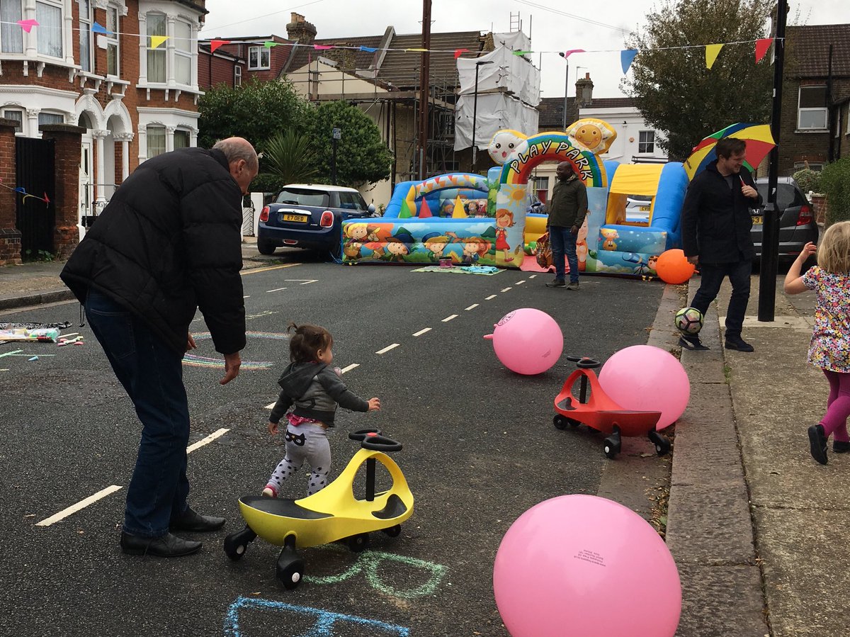 E7 Play Street tweet media