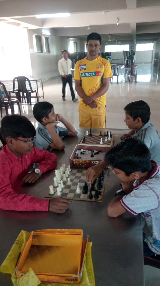 KumbhariyaS's tweet photo. Under 14 chess competition winner std -6 student vaghela Dhaval &amp; open group yoga competition winner our school teacher Manoj bhai patel in taluka khel mahakumbh competition https://t.co/pQuORg6uLR
