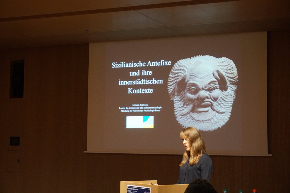 DD-Tweets tweet media