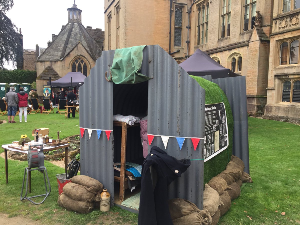 Christine Evans tweet media