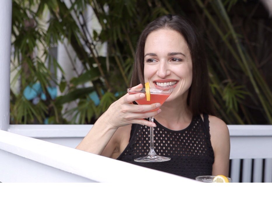 one_restaurant's tweet image. A woman needs her accessories!!!! 🍸 🍸🍸🍸@one_restaurant 
#nineonefivekw #point5 #martinisandaccessories #saturdayflow #womanknowsbest #islandlife🙏🌴🌞 915duval.com