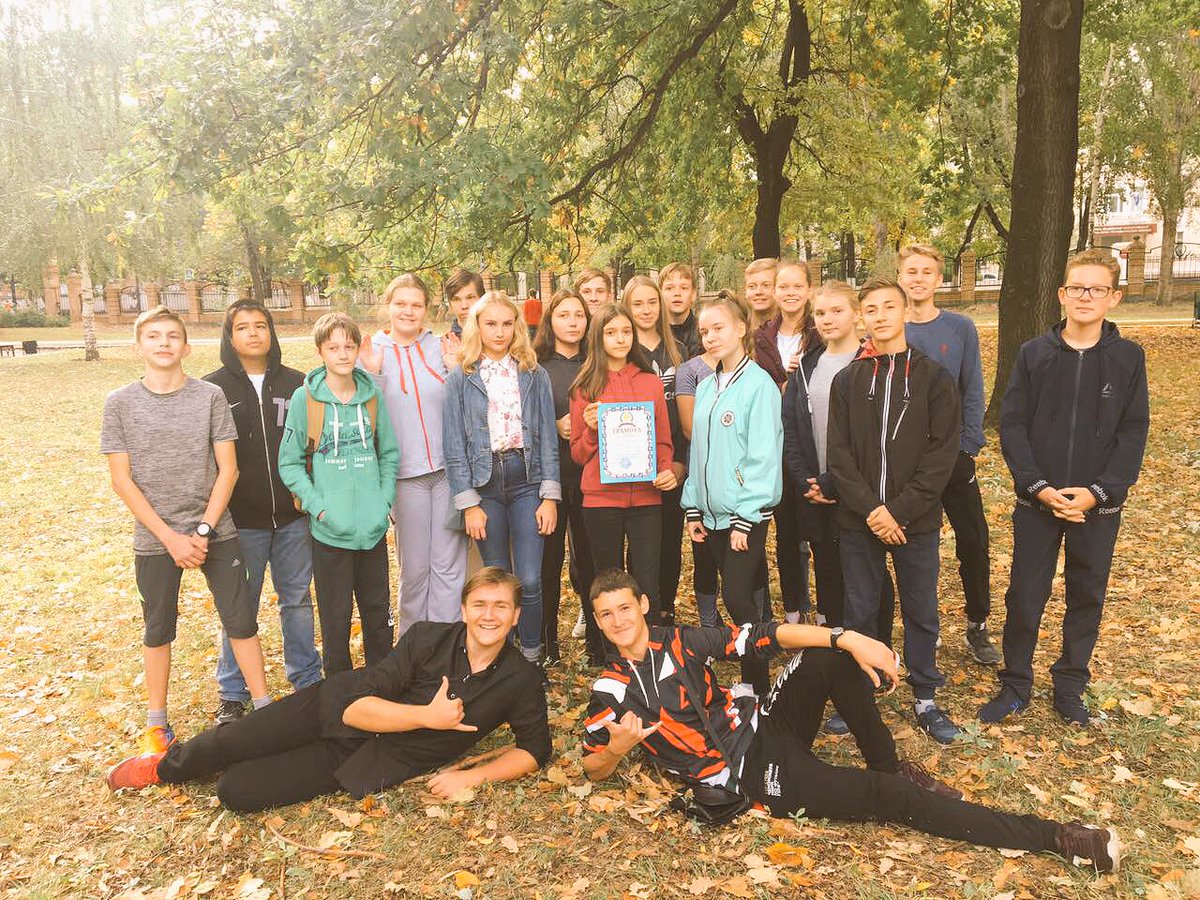 FedoreevaE's tweet image. «День здоровья и безопасности», в рамках года добровольца 🌎🇷🇺собрал более 700 учащихся школы.Каждый класс получил свой маршрутный лист📝 и отправился в интересное путешествие🏃‍♀️🏃‍♂️Спасибо всем партнерам🤝, которые поддержали наш праздник здоровья☝️#ГодДобровольца