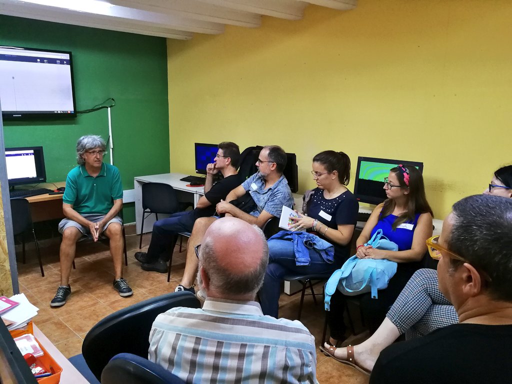 scratchcatala's tweet image. Gràcies a tots per venir i a @colectic_coop per fer-ho possible! #ScratchEdMeetup #BCN #ForçaScratch