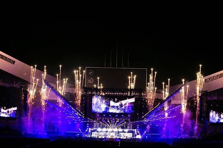 B'z　facebook.com/bz.official/ph…