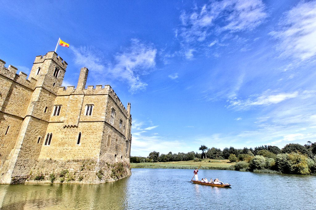 Le week-end dernier j'ai visité le château de Leeds dans le sud de l' #Angleterre .
Un beau château dans un superbe parc 😍
#Kent #voyage #visitkent <a href="/VisitKent/">Visit Kent</a>
