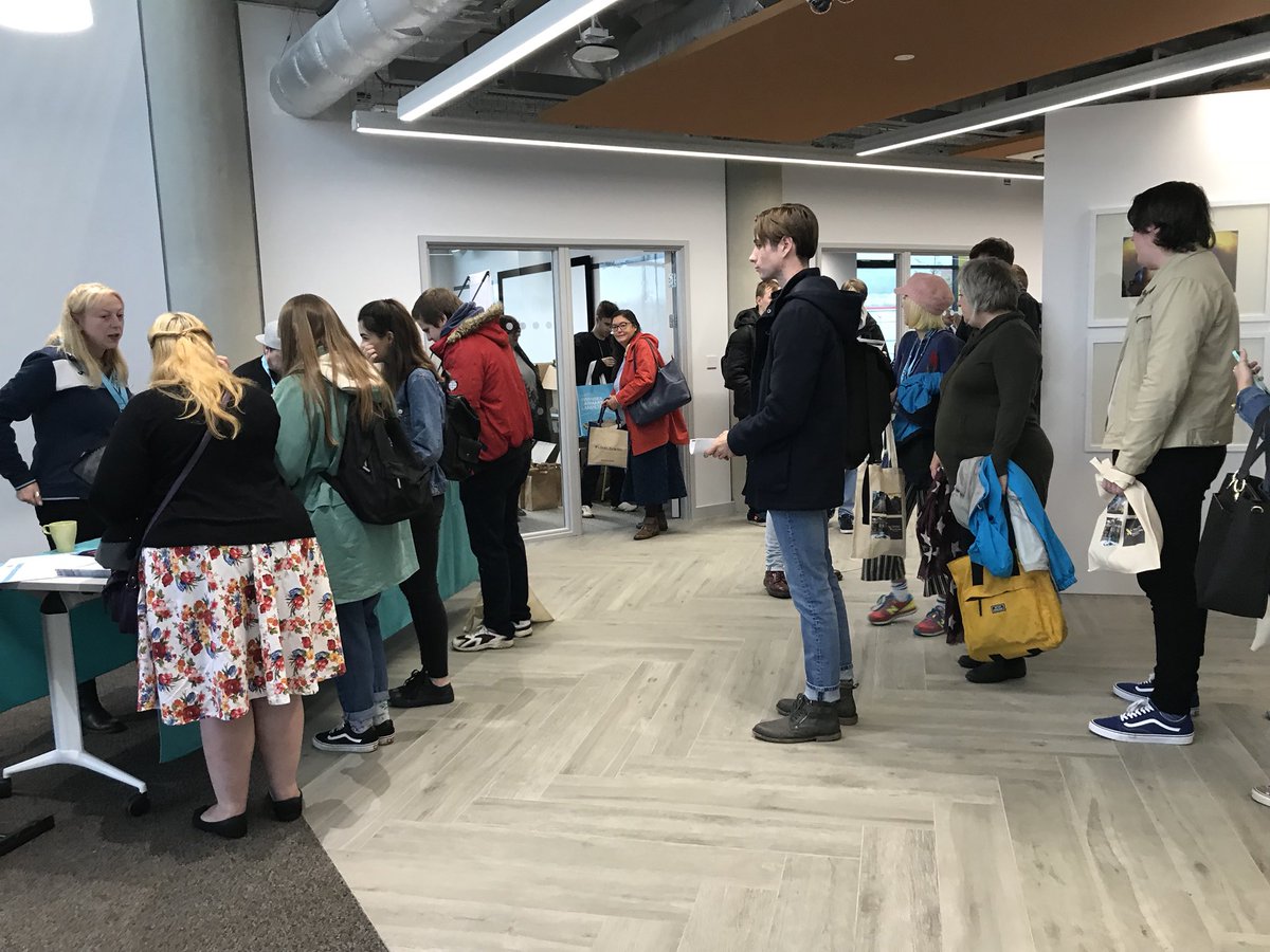 SBS_UWTSD's tweet photo. Lovely to meet all our new students at our welcome day. Lots planned for induction next week! 🎟🎉#notbusinessasusual #studyuwtsd #induction2018 #unilife https://t.co/0gwRI98X3i
