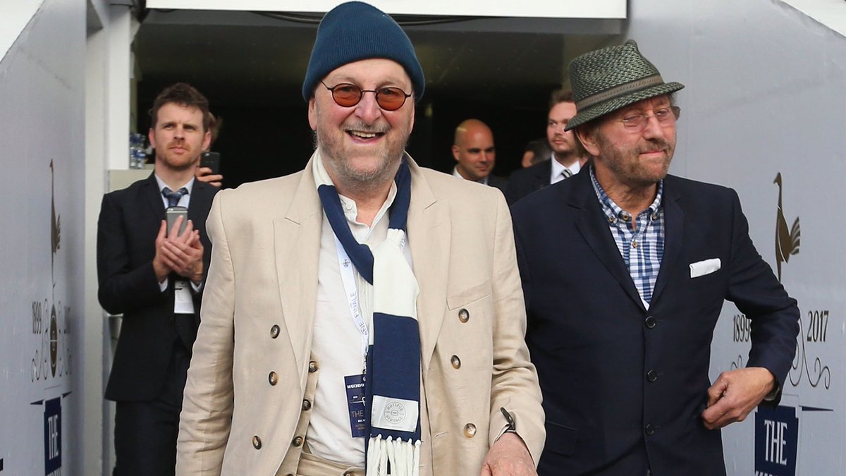 Everyone at the Club is deeply saddened to hear of the passing of one of our own, Chas Hodges. Our thoughts are with his family and friends at this difficult time.