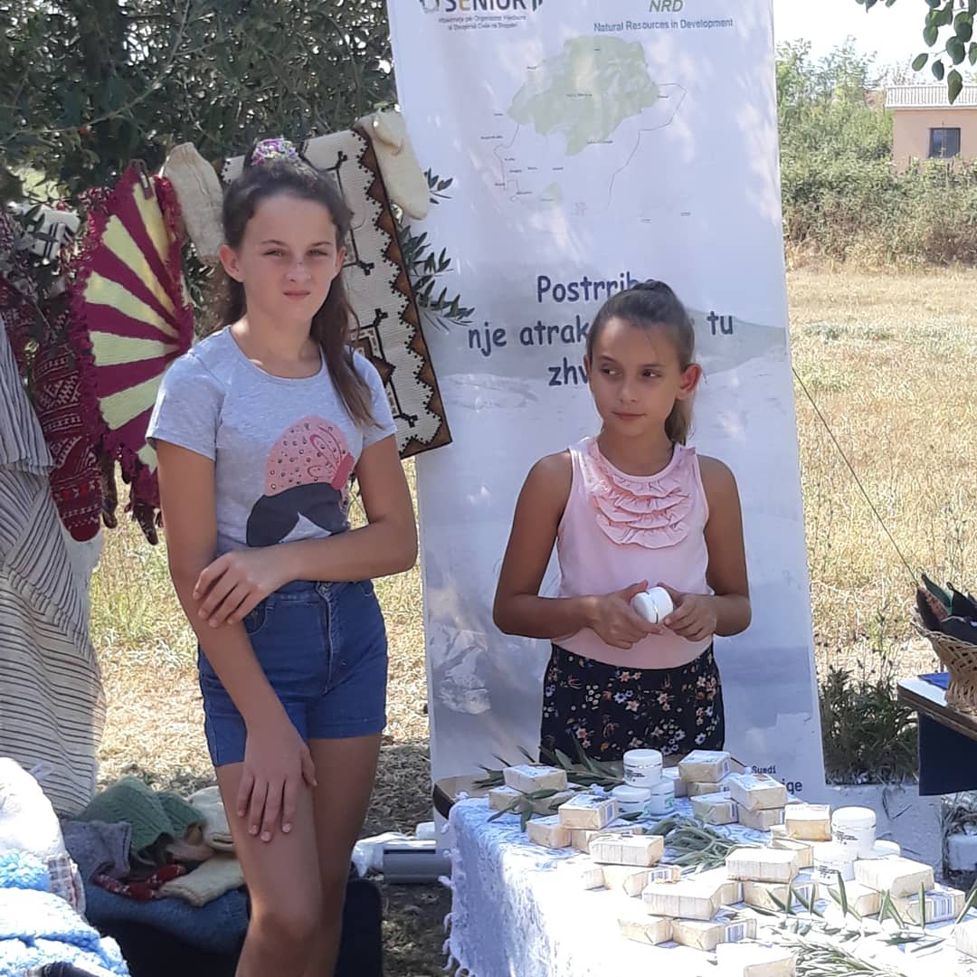 SENiOR_II_Alb's tweet photo. Fair with bio and handmade products of Postriba.
#Shkodra #NRD
@SENiOR_II_Alb @rec_albania @SwedeninAL https://t.co/3spnNJM28H