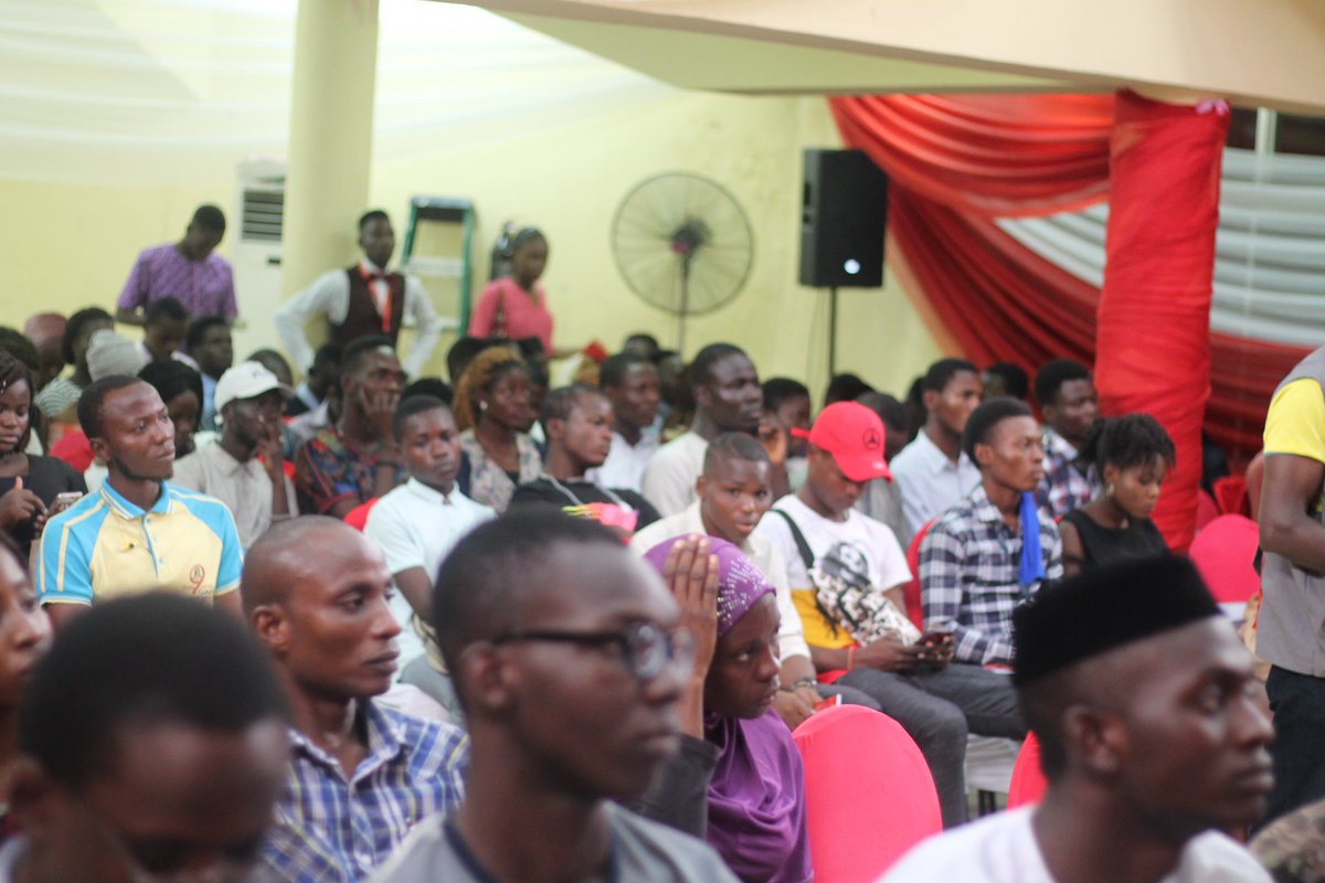 enviupdatelasg's tweet photo. In his address, the VC LASU, Prof. Olanrewaju Fagbohun (SAN) charged the students to remain the best at all times. He ascerted; "Show me a world class student and I’ll show you 2 from the Lagos State University." #LLC6 #youthfulanduseful https://t.co/uKiYJgELv4
