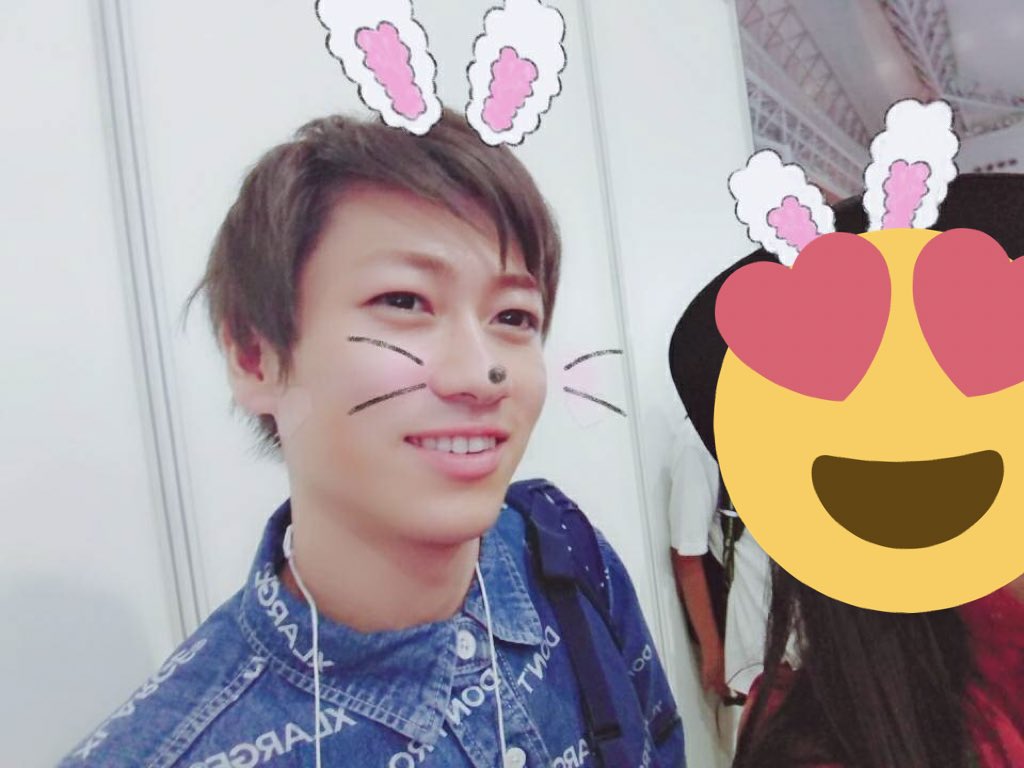 UyuRiru's tweet photo. 写真お願いしてくれた方々ありがとうございました
記念に1枚どーん💙 https://t.co/XruQ6cQHxy