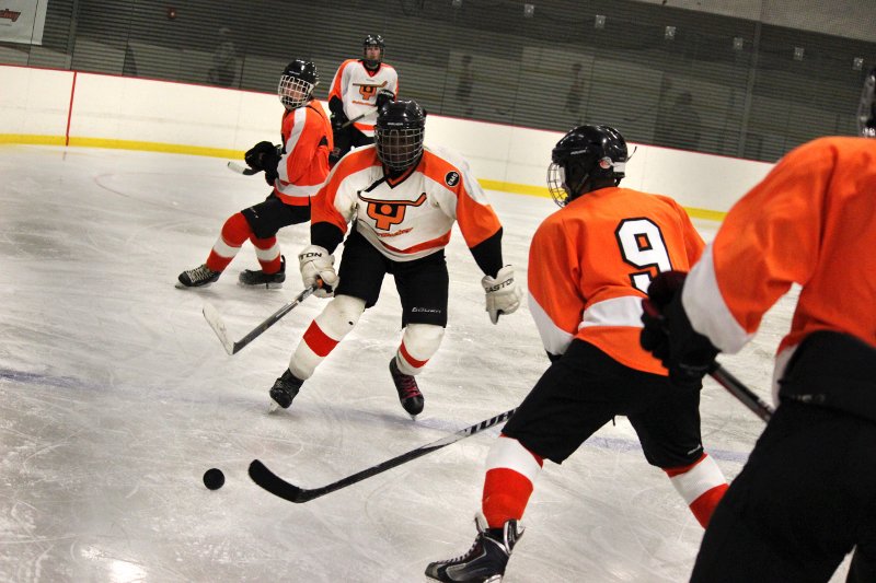 PhillyASAP's tweet photo. Visit #ASAPDirectory📰 partners at @billy_penn #phillyASAP Southwest Activities Fair today at F.J. Meyers Rec. Center! Tons of programs! @SniderHockey @vetricommunity @StudentsRunPhl @TP4C @FreeLibrary @PHMCtweets @dvfairness @YHEPphilly @PhilaYouthSport https://t.co/W8b08Qtjdo