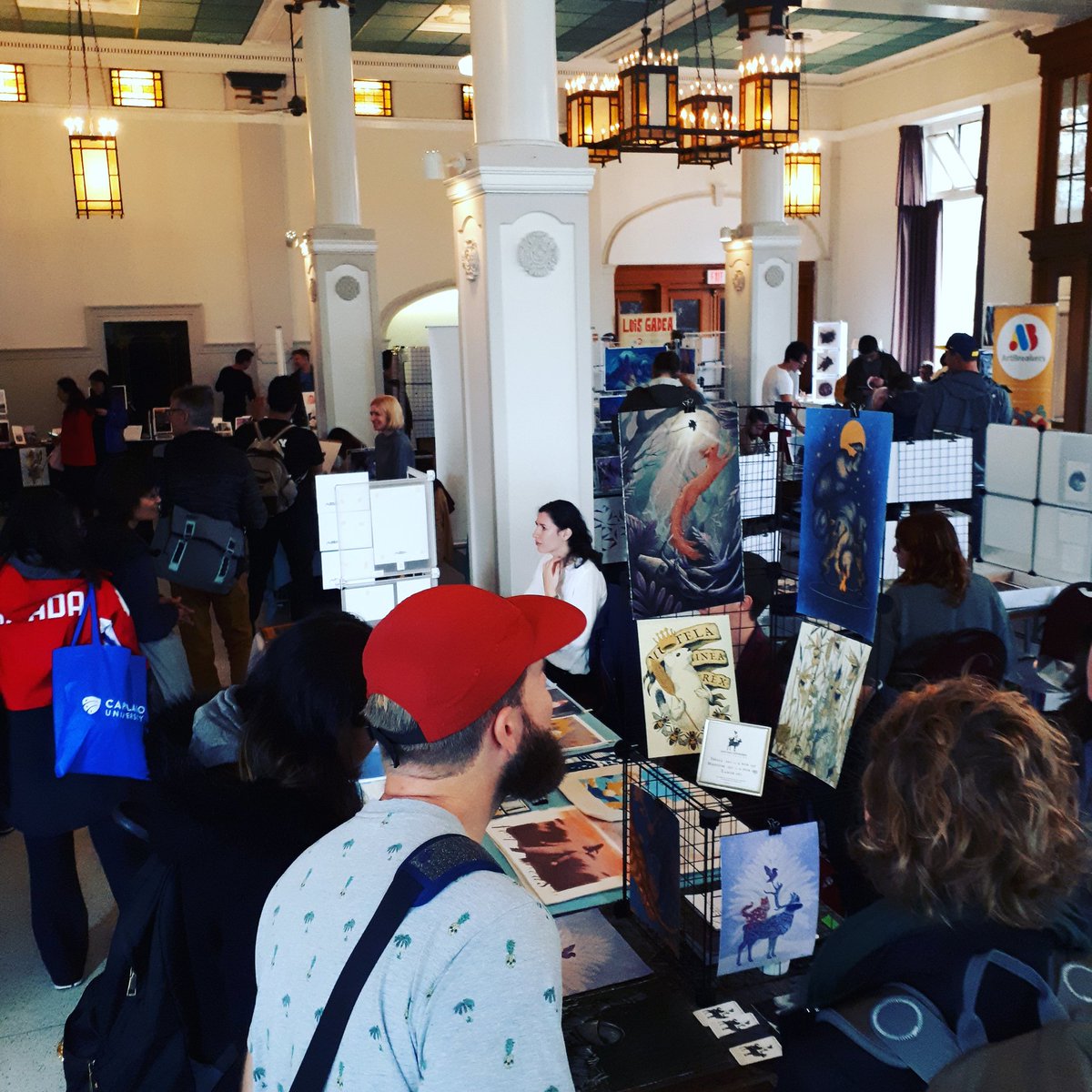 ArtBreakers_Van's tweet photo. come on down to Heritage Hall on Main St. to see some rad art! 10-6 Saturday, 10-5 Sunday #artbreakers https://t.co/6RSdkJ7DIP
