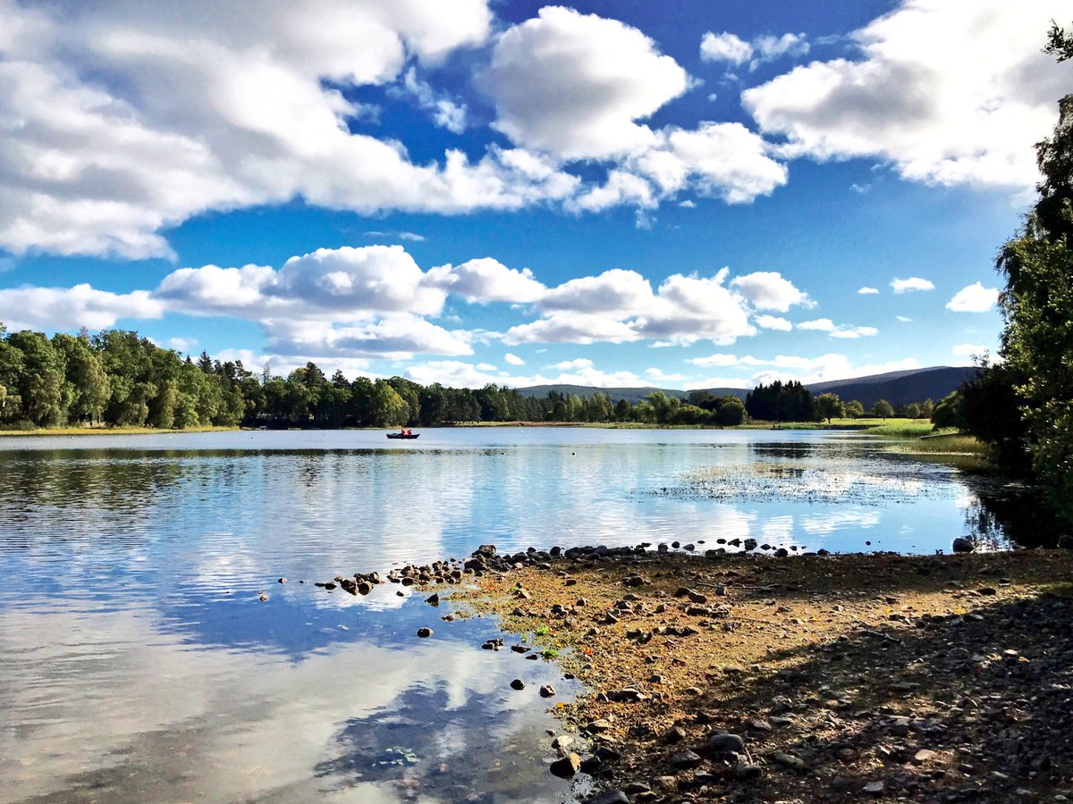 TheMackWalks's tweet photo. Hills, history, lochs and mushrooms. Nothing more needed.😁💙 #hiking #walking #LochofAboyne #Mortlich #Aboyne #beautifulABDN https://t.co/c9mkluBvAw