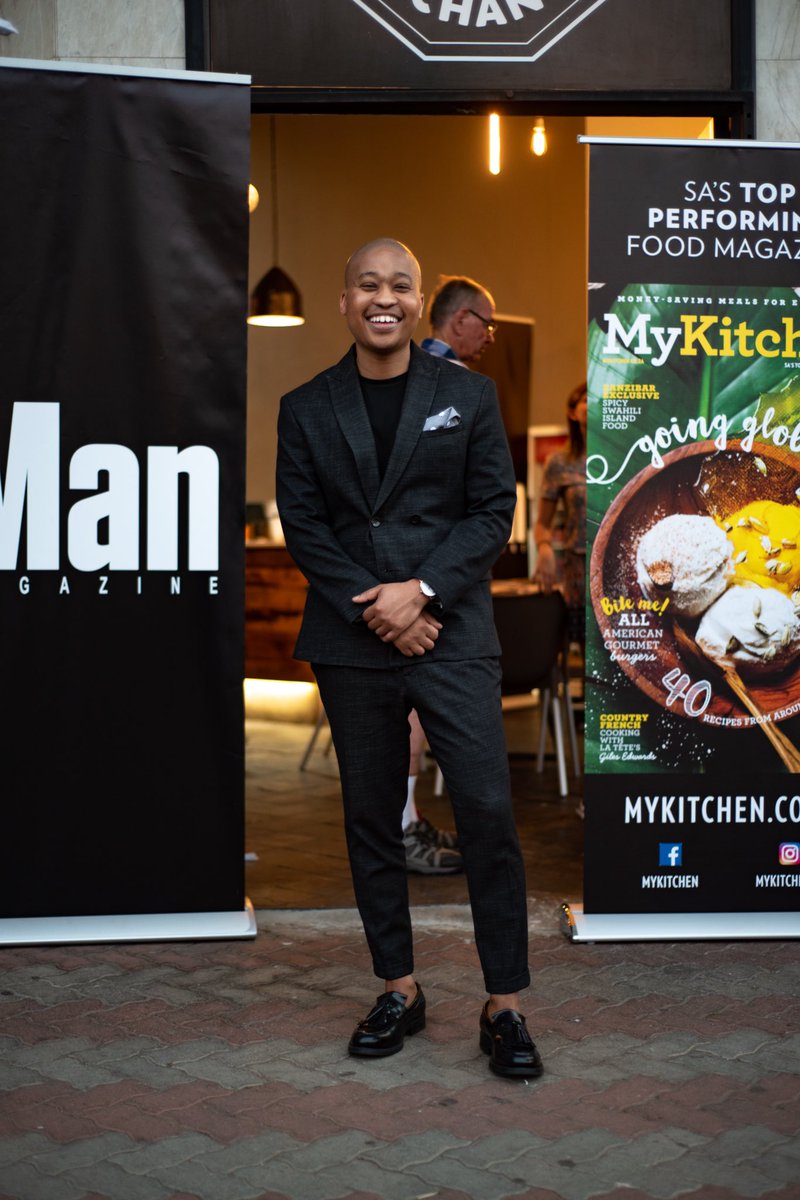 KatlegoMolaolwa's tweet photo. The evening has officially begun #ManInFood #ManMagSA #MyKitchenSA #CafeTibz https://t.co/PFIVC7J2b7
