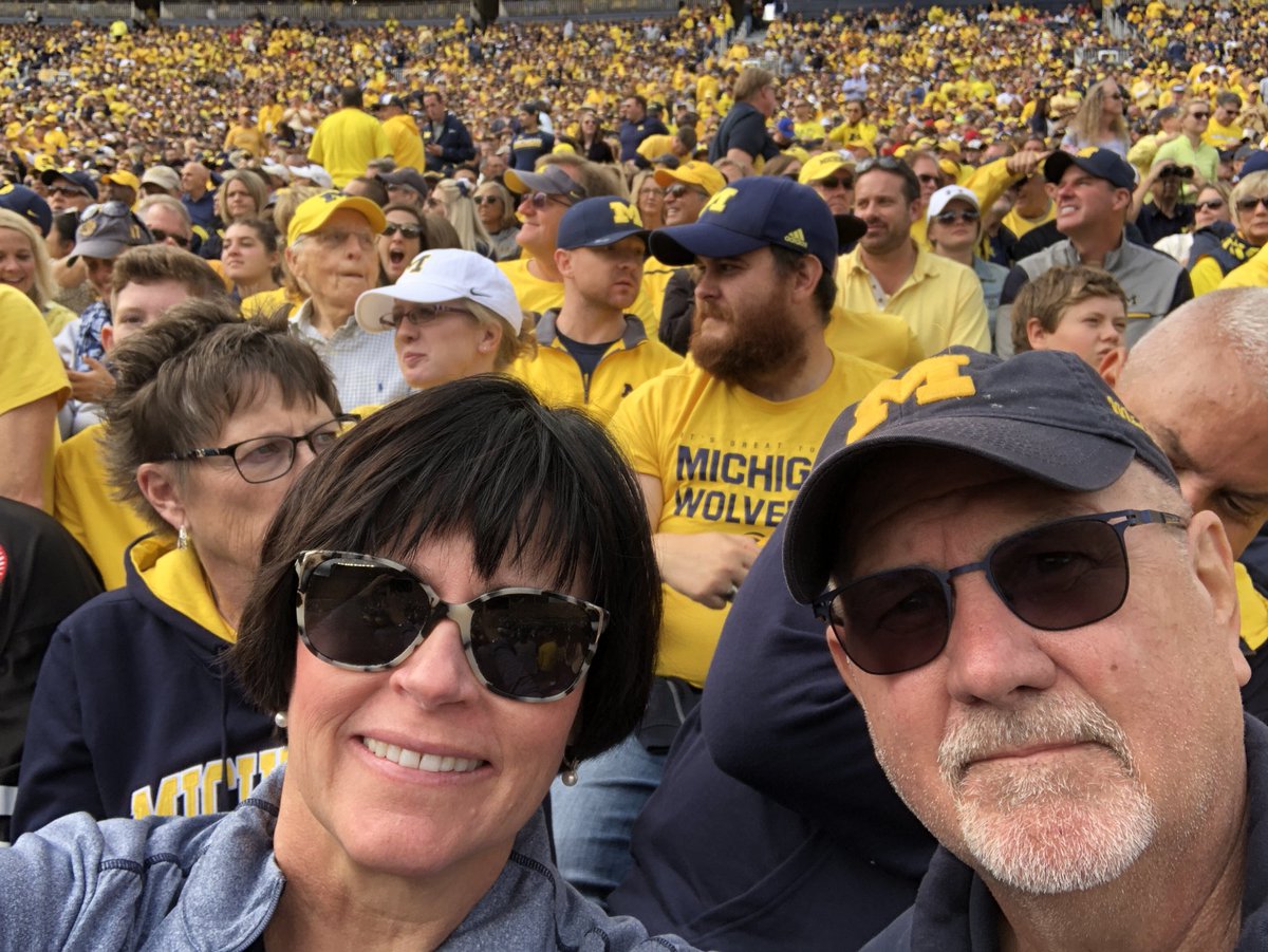 joanlorraine's tweet photo. #BigHouseLive https://t.co/z41BakQuLD