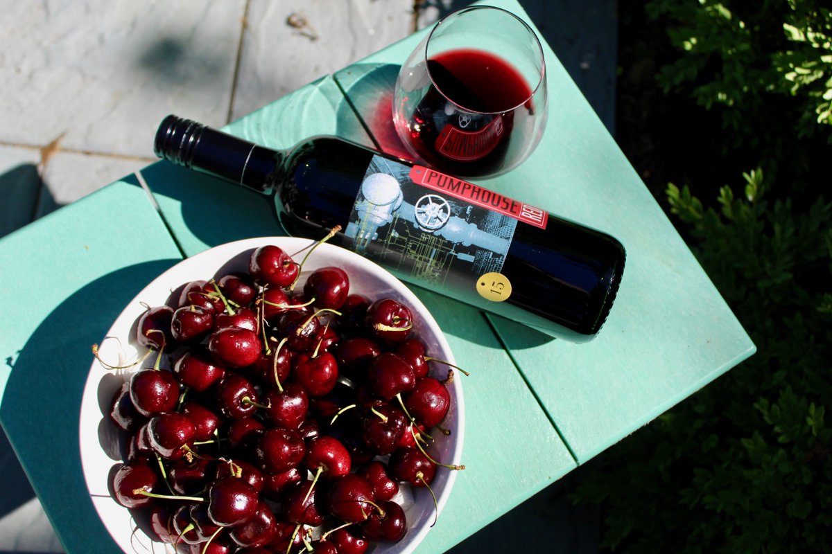 pumphousewines's tweet photo. Happy first day of Fall! Hope you're celebrating with a glass of red! https://t.co/2E2N4cIS2E https://t.co/DBTMMhxags