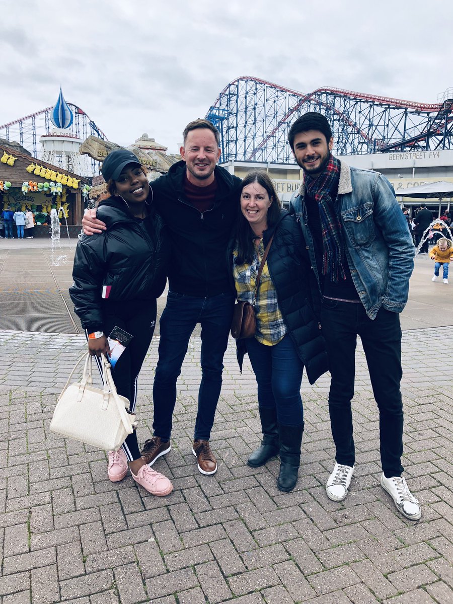 smontgomery1980's tweet image. Fab day with @Calderconfs giving some loving in the tunnel of Love  @HallmarkHotels time to go see the lights