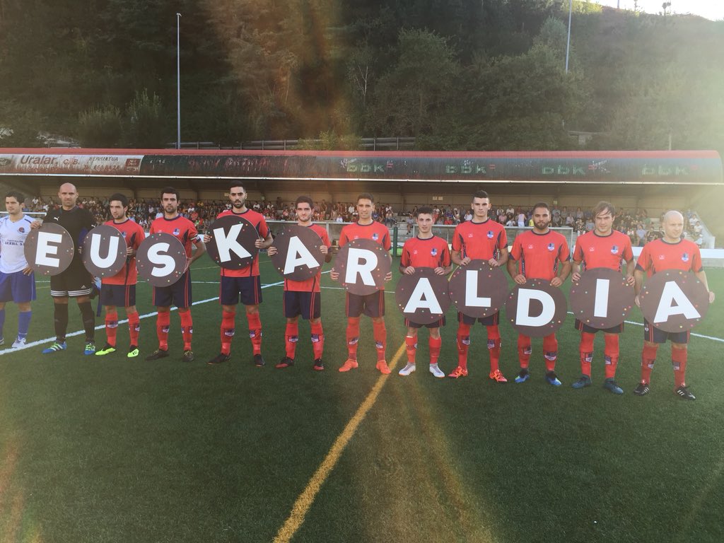 Aurrera Kirol Elkarteak ere bere bazkide, zaletu eta herritarrak EUSKARALDIAn parte hartzera bultzatu nahi ditu, Ondarroako Udalaren euskara batzrdearekin batera.

Izen ematea helbide honetan: izenematea.euskaraldia.eus

#euskaraldia
#AupaAurrera